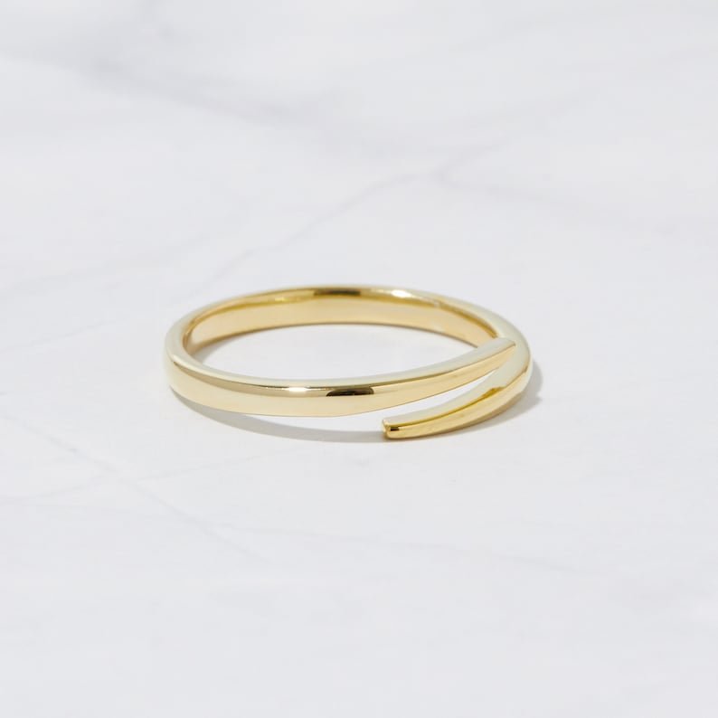 Dainty Luxe 18K Gold Plated Ring - UNJELLIC